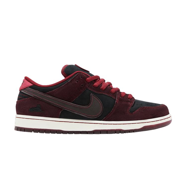 Nike SB Dunk Low Riot Skateshop