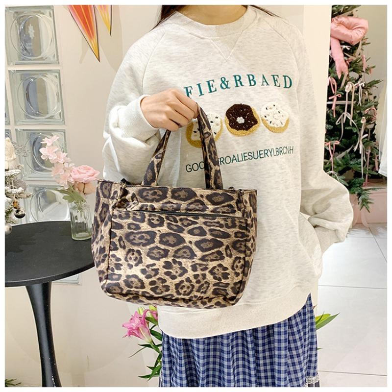 

Large capacity leopard print handbag office worker portable lunch box bag mommy canvas bag handbag handbag handbag handbag коричневый