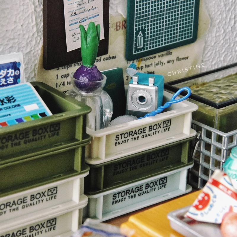 1 Piece Doll Accessories Toys  1/6 1/12 Dollhouse Miniature Furniture Storage Box Rack Model