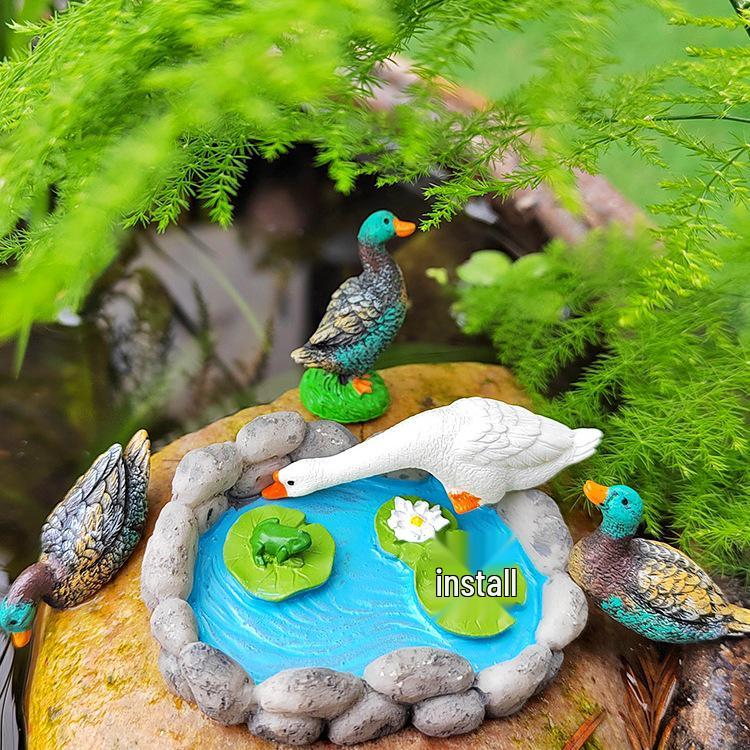 Mini Lotus Pond Micro Landscape Ornament – Rockery Fish Tank DIY Sand Table Bonsai Decoration
