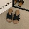 Cross-strapped slippers women's summer wear 2025 new retro thick-bottomed non-slip beach vacation cool slippers one-word drag