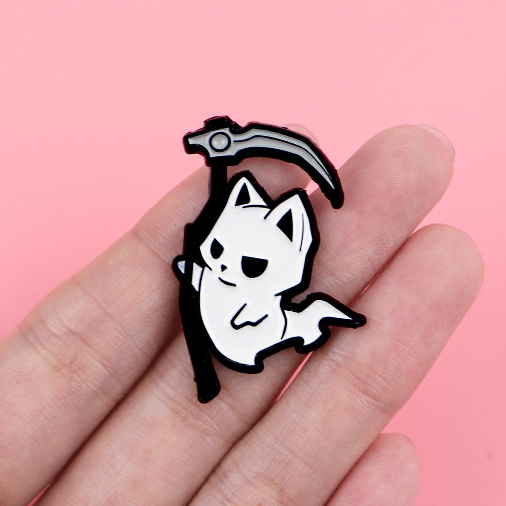 Halloween Enamel Pin Cute Ghost Brooch Lapel Pins Badge On Backpack Clothing Accessories Fashion Jewelry Friends Gifts