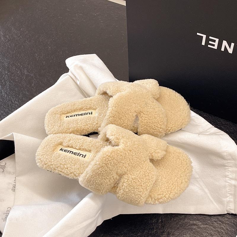 

Европейская станция легкая роскошь пушистые тапочки женские мягкая подошва осень и зима новые буквы удобные тапочки на одно слово сетка красные носить хлопок тапочки прилив 35