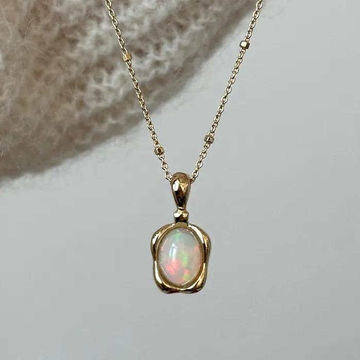 N045_Perfume Opal Necklace