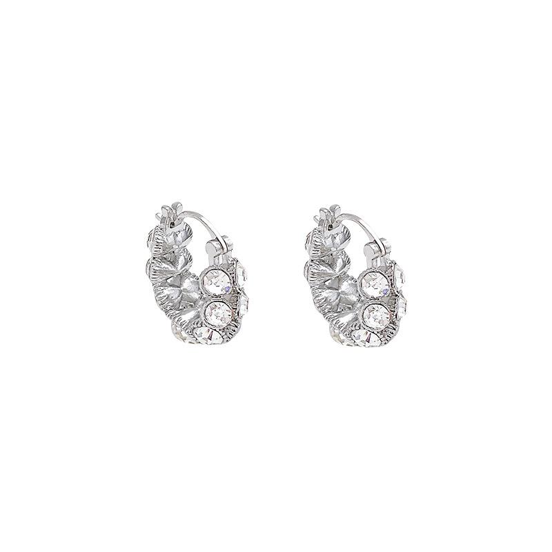 Korean version of retro flash diamond circle ear buckle women's high-end sense light luxury temperament earrings autumn and winter new earrings