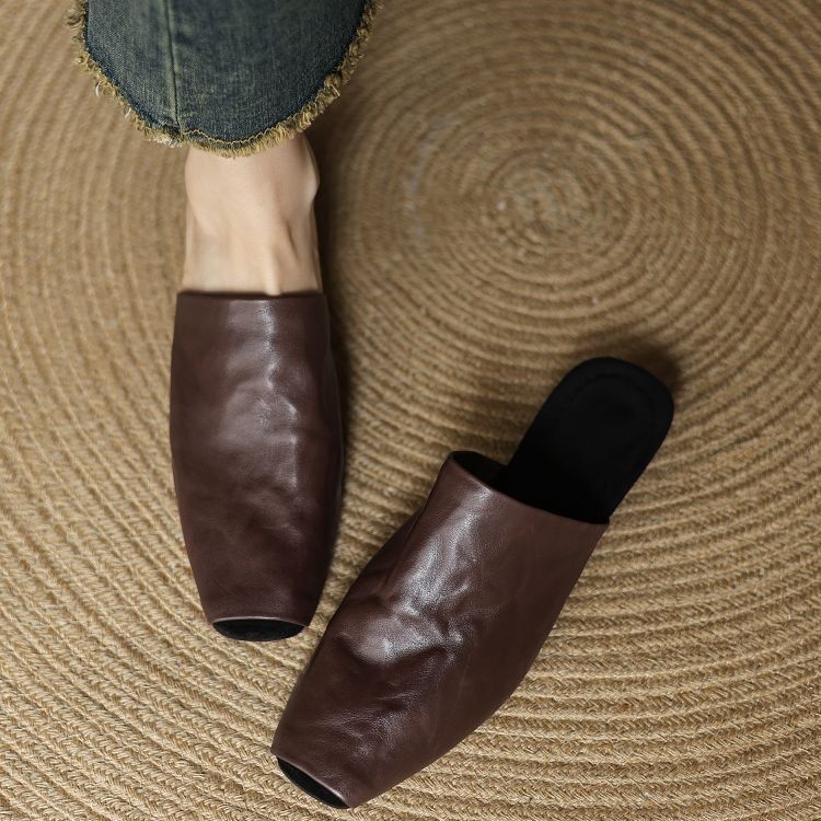 Huge soft~ French retro Muller half-drag pig nose shoes fashionable outer wear low heel thick heel bag head cool slippers female summer