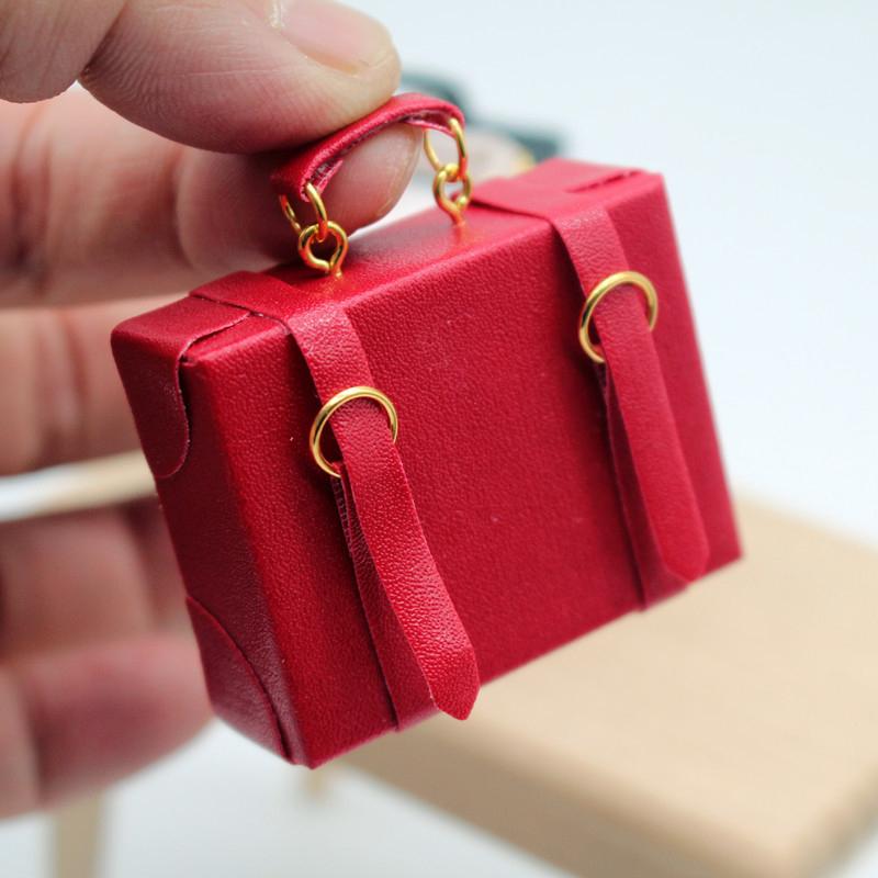 1:12 Dollhouse Vintage Mini Retro Leather Suitcase Craft Miniature Items Storage Box Home Model Decor Toy Doll House Accessories
