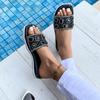 Fashion Flat Summer Fashion Slippers for Women 2025 Luxury Rhinestone Platform Sandals Wearing Flat Beach Vacation Style Women's Shoes
