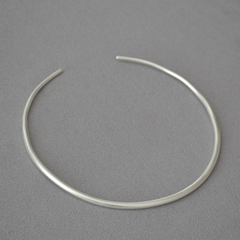 

Японський нішевий ретро мінімалістичний неправильні лінії латунь позолочений персоналізований простий модний комір-намисто чокер