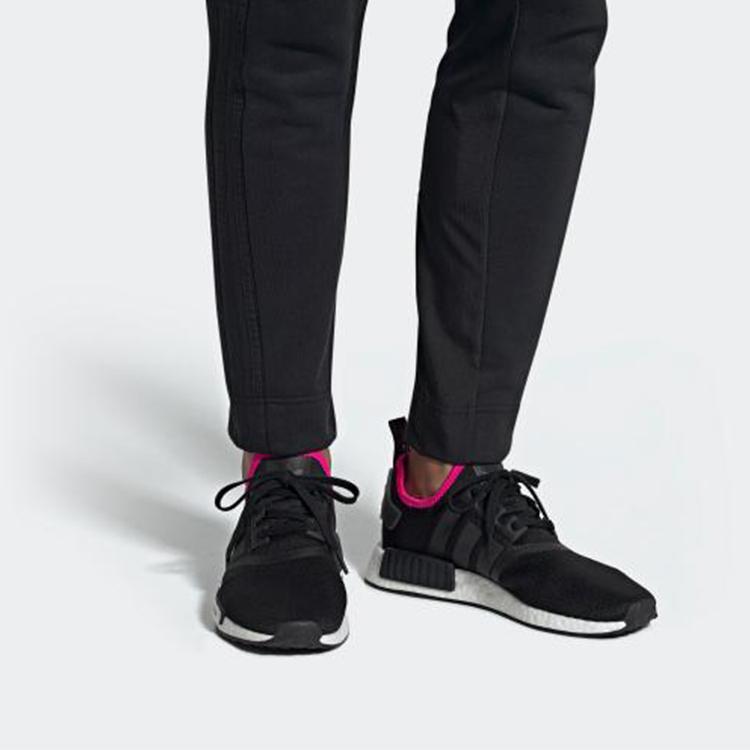 adidas Tenisky NMD_R1 'Black Shock Pink' DB3586