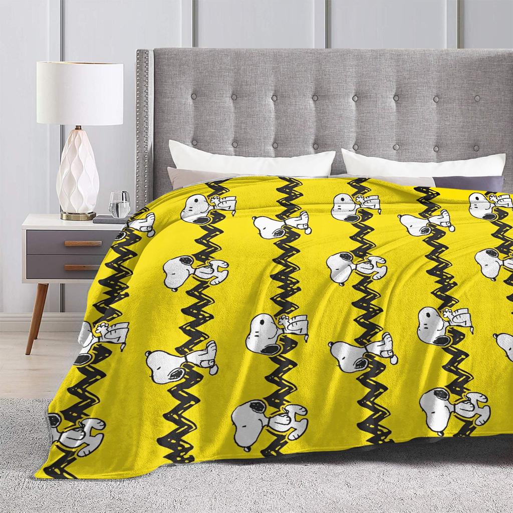 Cute Cartoon Snoopys Flannel Blanket Fashion Throw Blanket for Sofa Bedding Lounge 200x150cm Plush Thin Quilt,