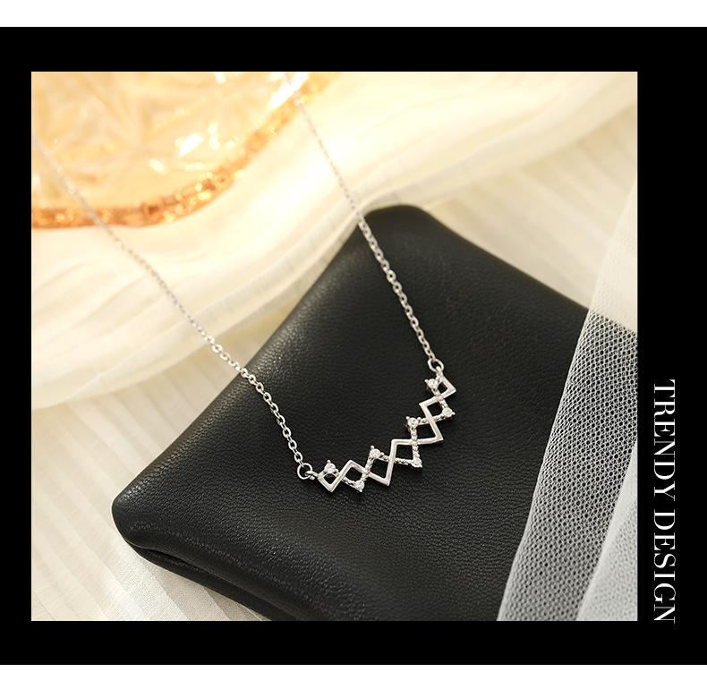 Silver Dream Catcher Lace Necklace - Simple, Luxurious Design for Women