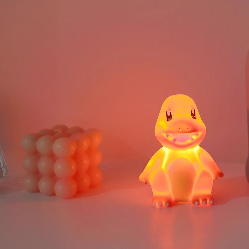 Pokemon Pikachu Nattlys Glødende Leketøy for Barn Pokemon Pikachu Søt Nattbordslampe Barnas Bursdags Julegave