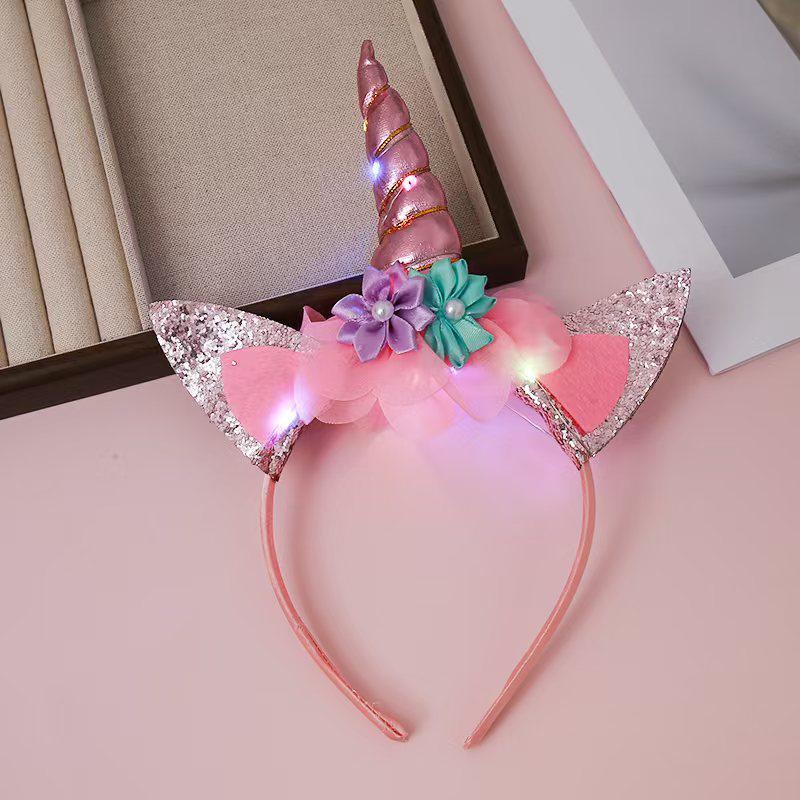 

Unicorn Light-Up Headband for Children s Day Party Performance - Hot-Selling European & American Style