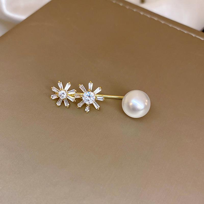 

Жемчужная брошь, высококачественная женская противоскользящая пряжка, летний дизайн, аксессуары для одежды, темпераментная булавка для шеи для девочек