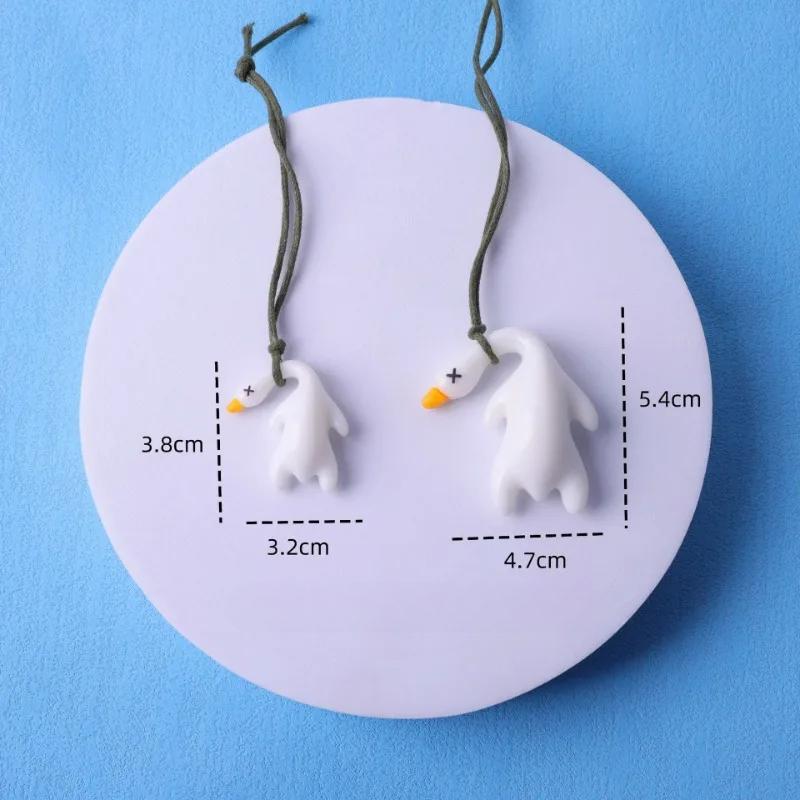 2PCS Color Changing Duck Crab Pig Animal Keychain with Temperature Sensitive Feature for Phones Car Decor Figurines Miniatures