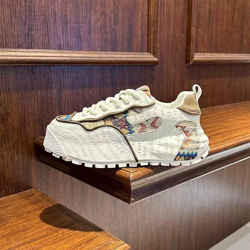 Modische Herrenschuhe Plateau Erhöhung Modische Sneaker 2025 Frühjahr Neu Atmungsaktiv Vielseitig Low-Top Herren Freizeitschuhe Große Größen 39-48