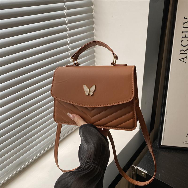 

Simple and fashionable messenger bag new Korean version women s bag solid color shoulder bag niche versatile portable small square bag women коричневый
