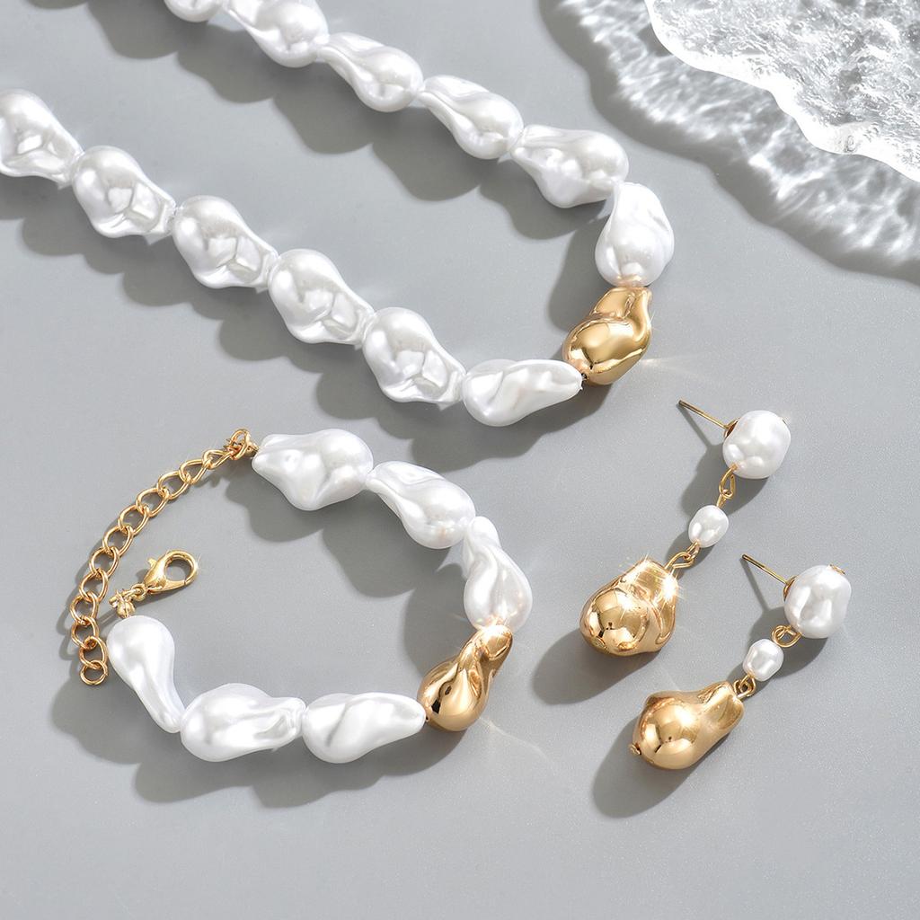 European and American Jewelry Retro Imitation Pearl Baroque Necklace Bracelet Set, Versatile High-end Earrings