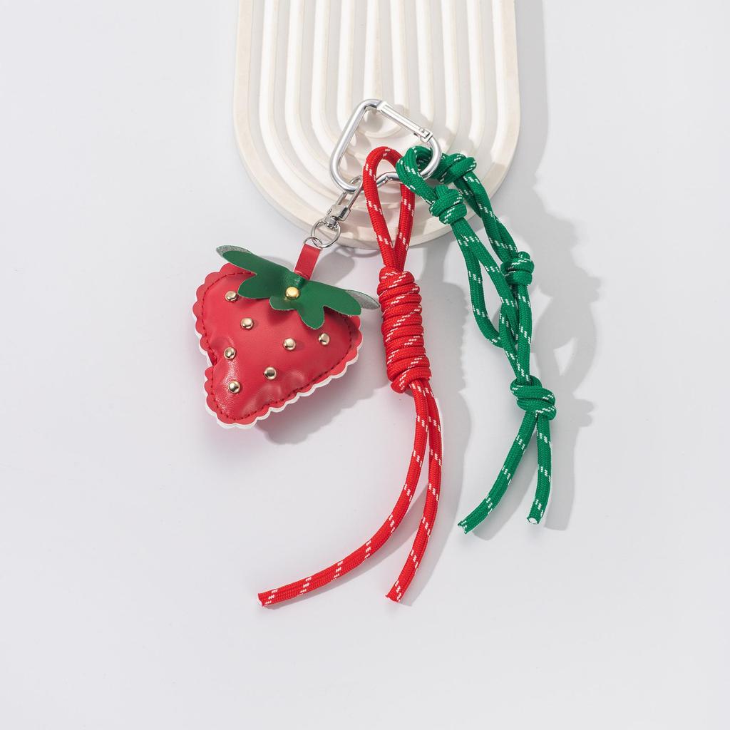Yogodlns 1pcs Bag Pendant Cut Strawberry For Women Couple Car Decoration Jewelry Gift Accessories Backpack Pendant
