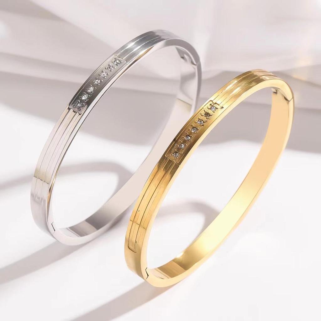 18K Gold Versatile Titanium Steel Bracelet with White Zircon