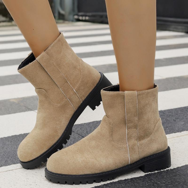 Short Boots Women's Autumn and Winter New Fashion Boots Martin Boots Women's Velvet Leather Boots Large Size Boots