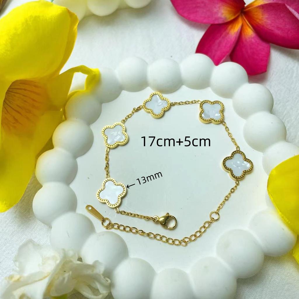 Fashion Clover Zircon Single Sided Bracelet Style