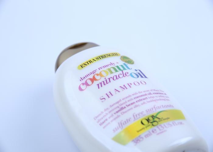 OGX Noix de coco Miracle Shampoing 385 ml à l'huile à la résistance contre les dommages Remède
