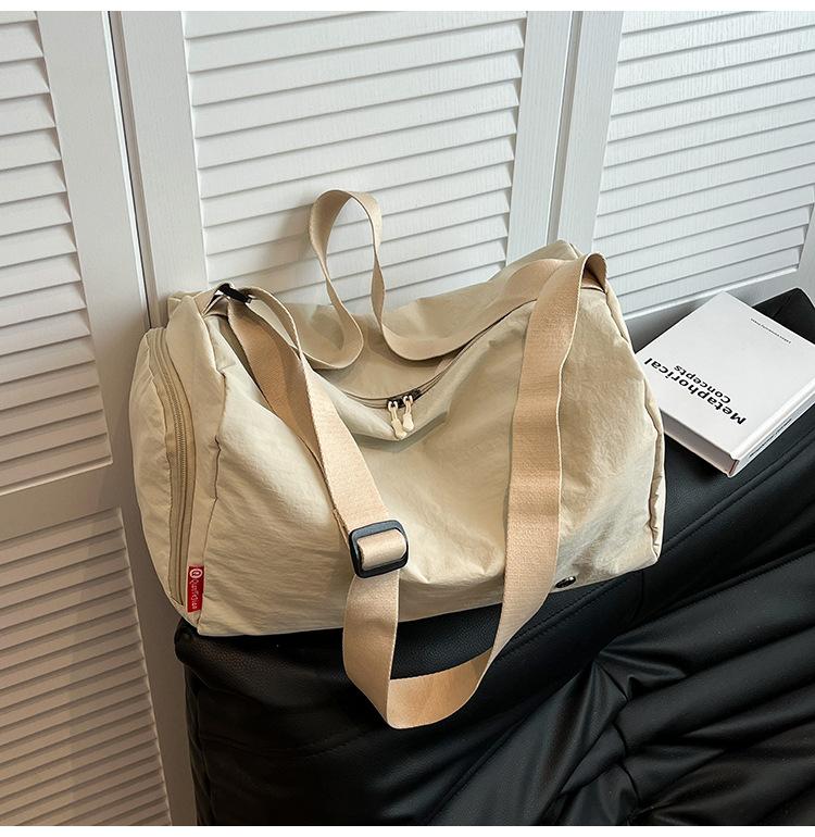 Large capacity bag women's 2025 new trendy fashion casual shoulder bag light foreign tote bag Korean version messenger bag