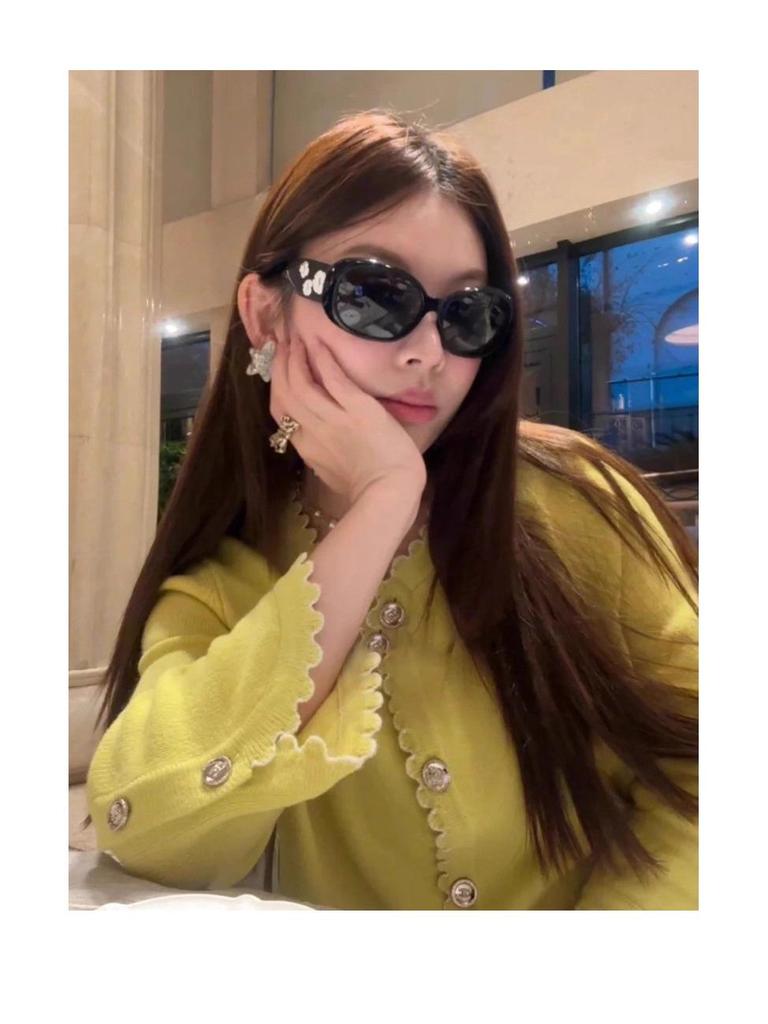 Women's Elegant Floral Sunglasses: Slimming, Anti-Ultraviolet, Versatile, Perfect for Photos and Sunshade