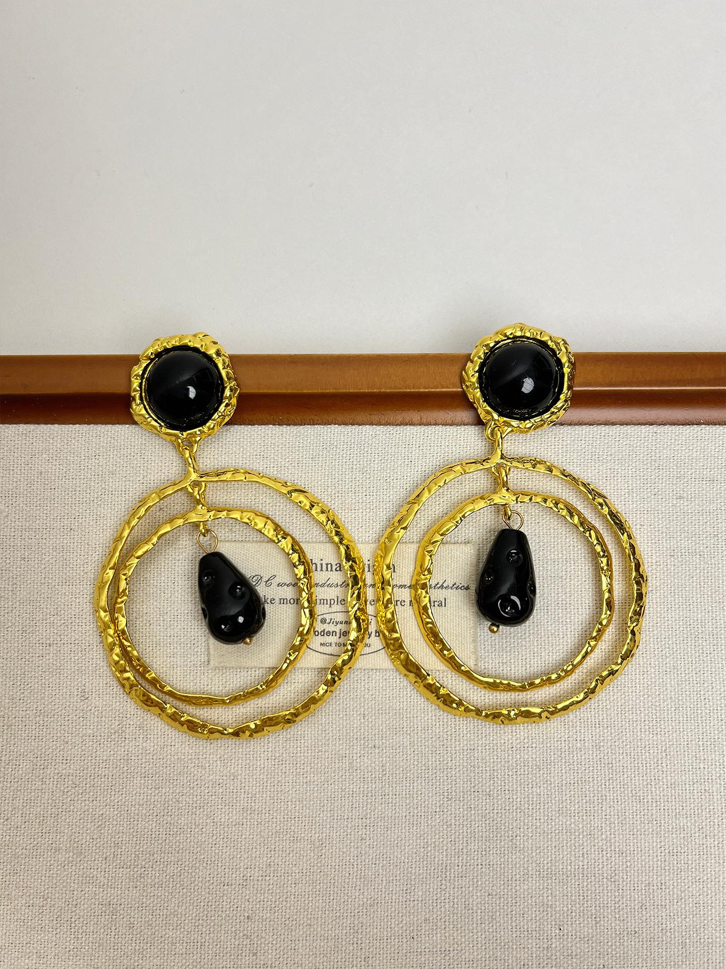 

European and American Retro Exaggerated Hand-woven Earrings Exaggerated Personality Fashionable Earrings High-end Temperament Versatile Earrings Women