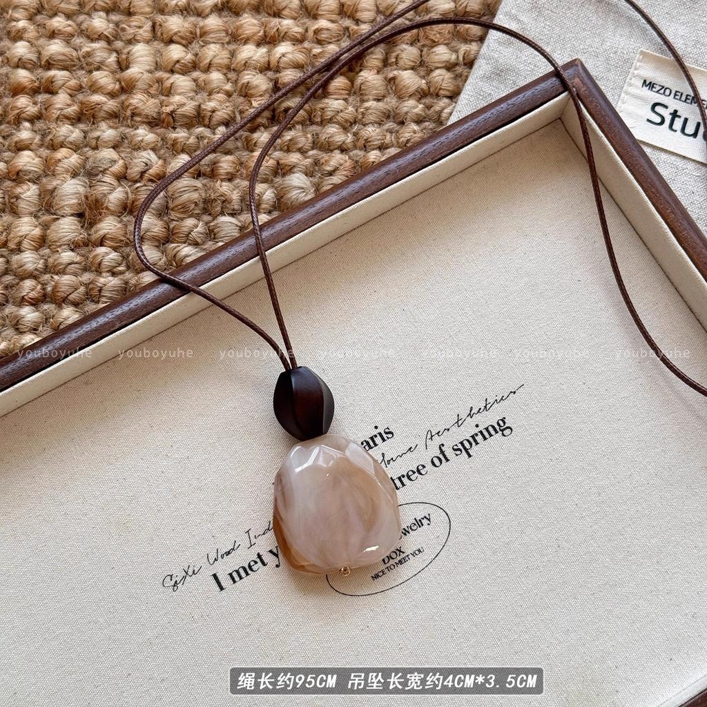 New Chinese retro smudge long necklace female niche design sweater chain hanging neck