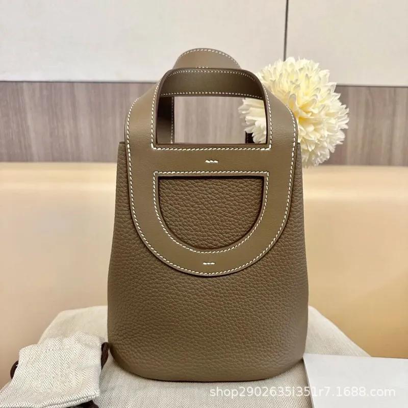 Soft Genuine Cow Leather Pig Nose Vegetable Basket Water Bucket Handbag Women's 2023 New Spring Season Single Shoulder Loop Bag