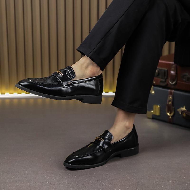 Leather Casual Shoes Men Loafers Luxury Design Slip On Male Dress Shoes Leisure Style Big Size Good Wear-resistant Sole