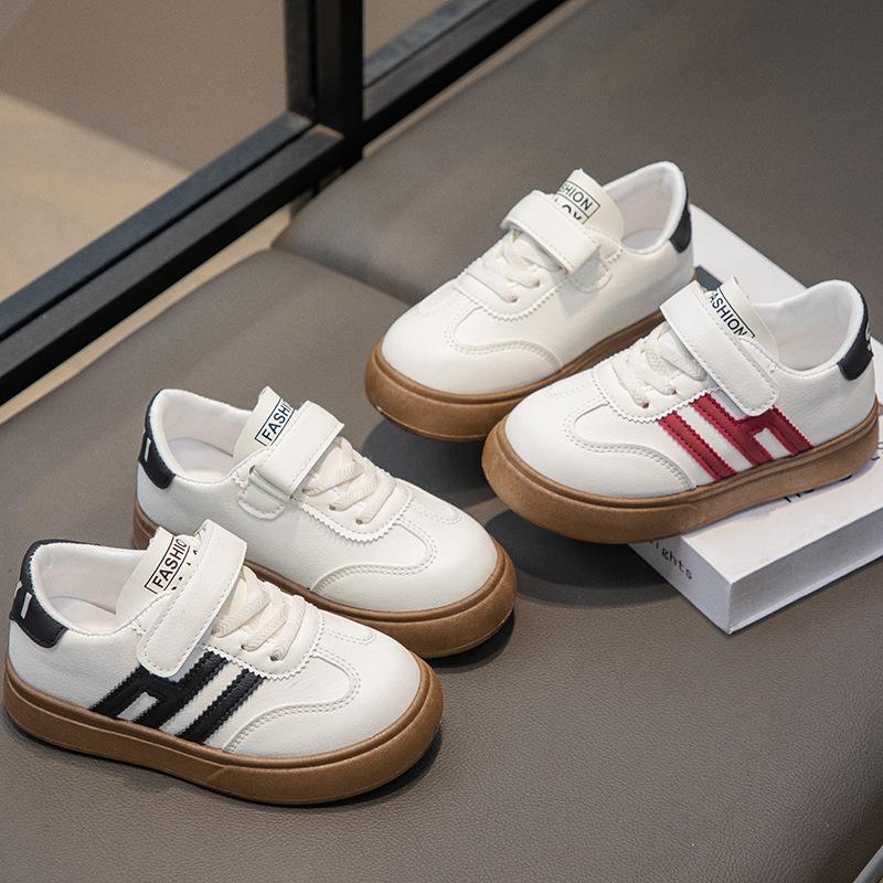 Classmates Girls Spring and Autumn 2025 New Leather Children's Board Shoes Sports Little White Shoes Middle and Older Boys' Virtue Training Shoes