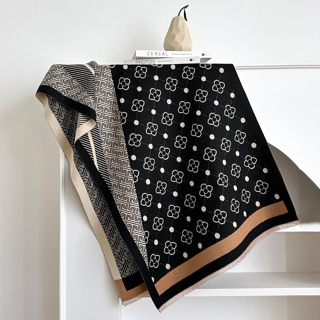 Latest Two-Sided letter Scarves Pashmina Cashmere Soft Warm Fringe Pashmina Shawl Winter Coldproof Windproof Blanket Scarf