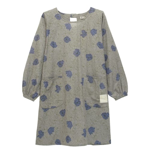 

Nishiki Women s Cotton-Linen Apron with Pockets and Sleeves, Stylish and Cute, Simply Put It on and Cover Your Bottom, Gentle on the Skin (Gray with F