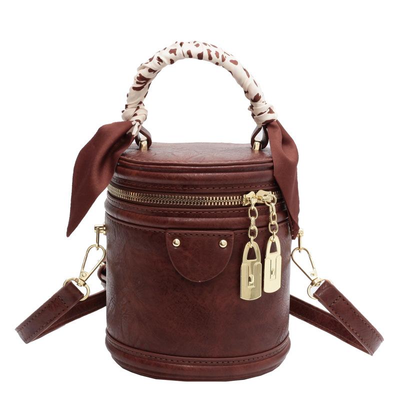 Textured retro bag women's autumn and winter new fashion retro shoulder messenger bag portable bucket bag tide