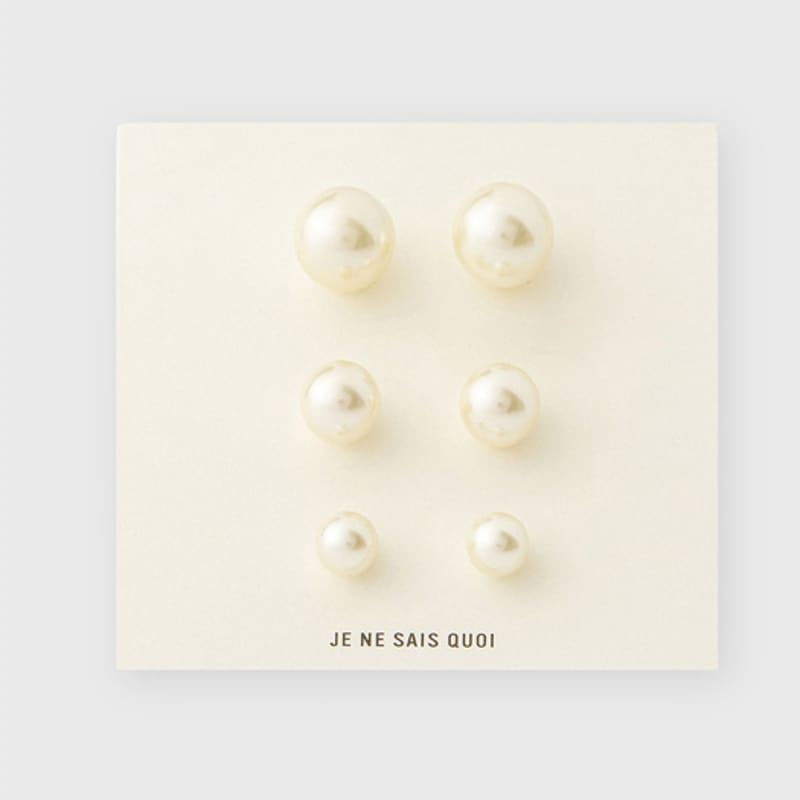 

JE NE SAIS QUOI French Pearl Earrings Perle de Verre single type