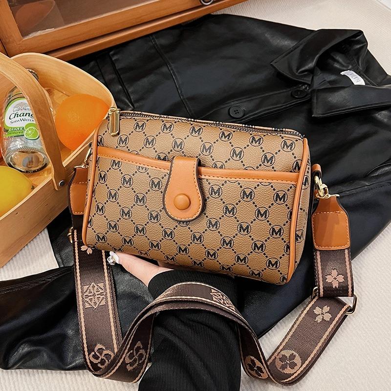 Fashion Large-capacity Women's Bags, New Single-shoulder Women's Crossbody Pillow Mother-in-law Bag