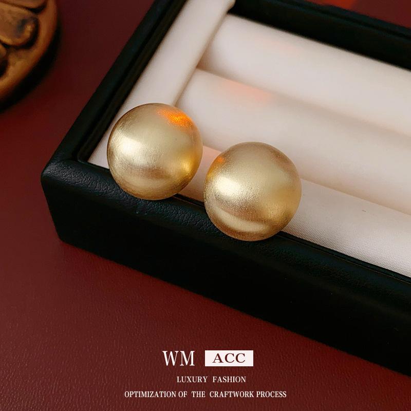 Medieval Vintage Silver Needle Earrings, Temperament Light Luxury Court Style Pearl Earrings Versatile High-end Retro Earrings
