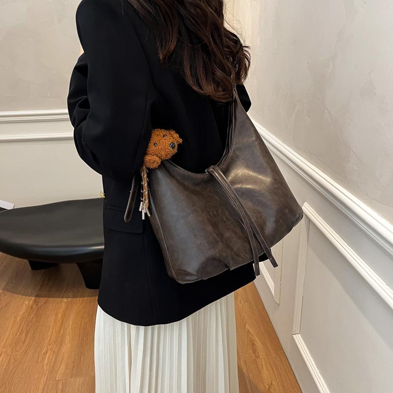 

Casual retro large-capacity bag women 2025 new commuter shoulder bag popular leopard print messenger bag 34*10*21