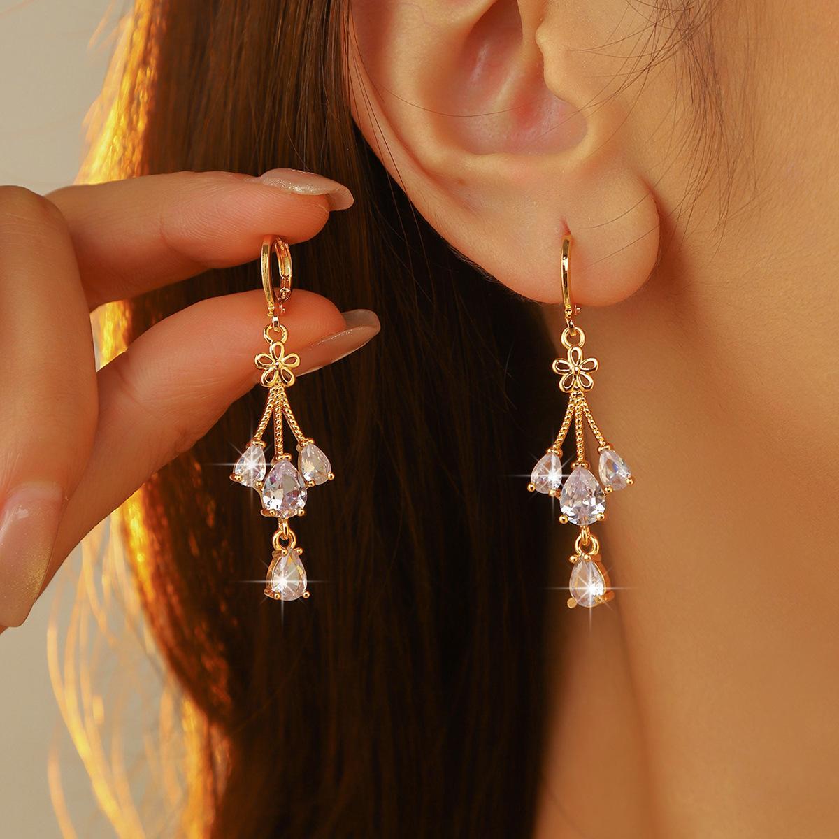 

Модні сережки-краплі для жіночих прикрас білий