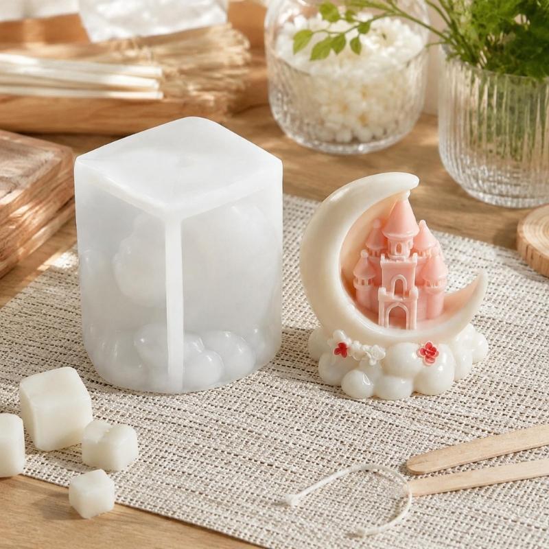 Flexible Moon-Themed Casting Mould for Candle Projects and Decorative Castings That Bends During Post-Casting Release