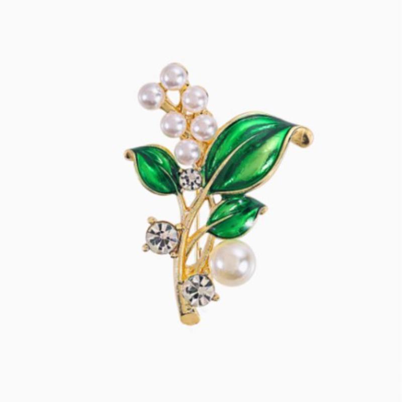 Fashion Plant Shaped Drip Oil Green Leaf Pearl Brooches for Women Clothing Coat Jewelry Accessories Gifts