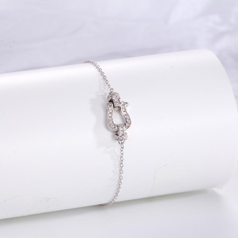 

S925 Sterling Silver Horseshoe Buckle Bracelet, Micro-Paved Diamond, Versatile Light Luxury Fashion Jewelry for Women 925 Silver