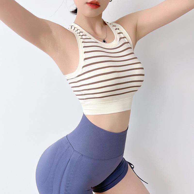 

Lulu Women s Striped High-Elasticity Shockproof Sports Bra with Chest Pad M (48-56 kg)