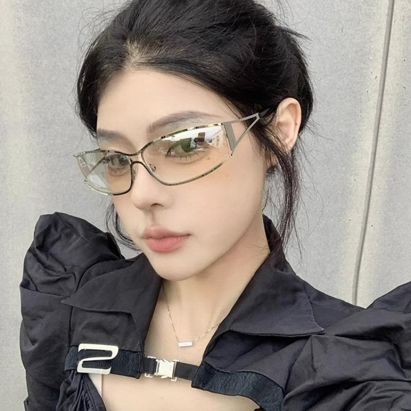 Retro Y2K Hohl-Sonnenbrille Mode Personalisierte Metall-Schutzbrille Sonnenbrillen für Damen Mann Sommer Tourismus Sonnenschutz Brillen
