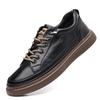 Neue Schuhe für Herren Echtleder Freizeitschuhe Frühling Retro Flache Skateboard-Schuhe Schlichte Leder-Sneaker