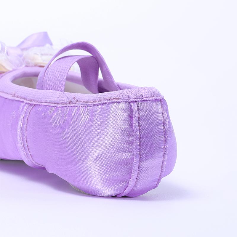 Girls Dance Shoes Soft-Soled Practice Shoes Satin Ballet Shoes Baby Dancing Shoes Cute Stage Performance Cat Claw Shoes